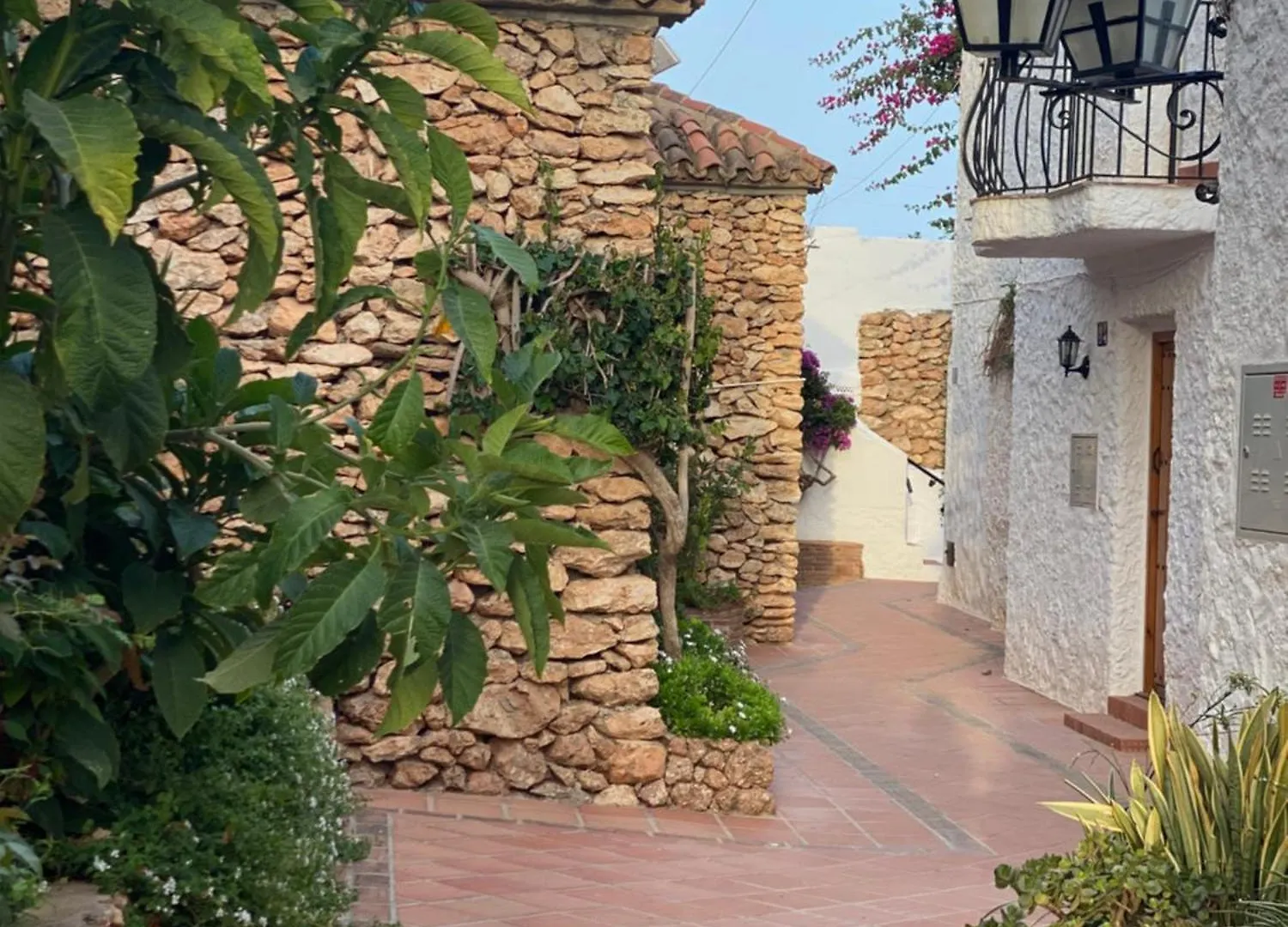 Villa Little Castle: Sea & Mountain Views in Nerja 0*,