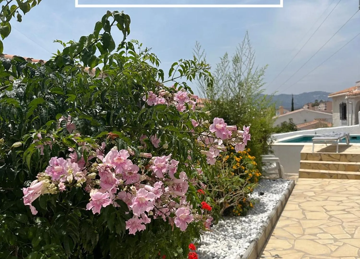 Villa Little Castle: Sea & Mountain Views in Nerja