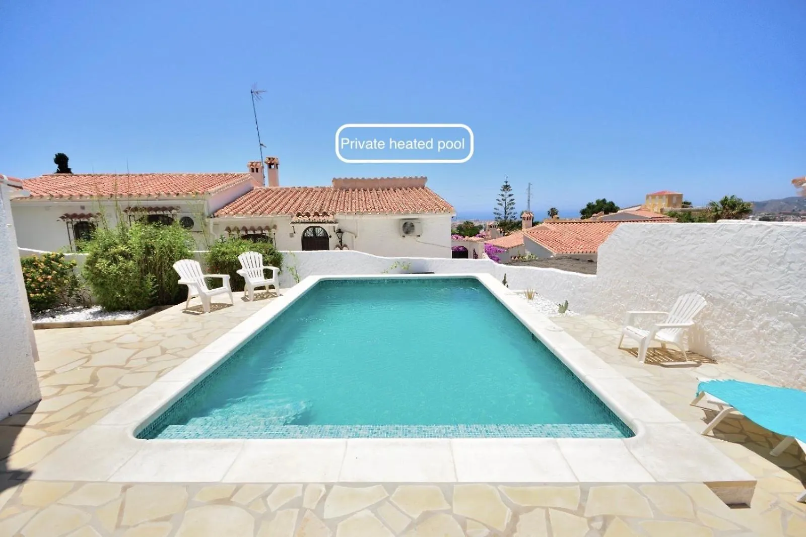 Villa Little Castle: Sea & Mountain Views in Nerja 0*,
