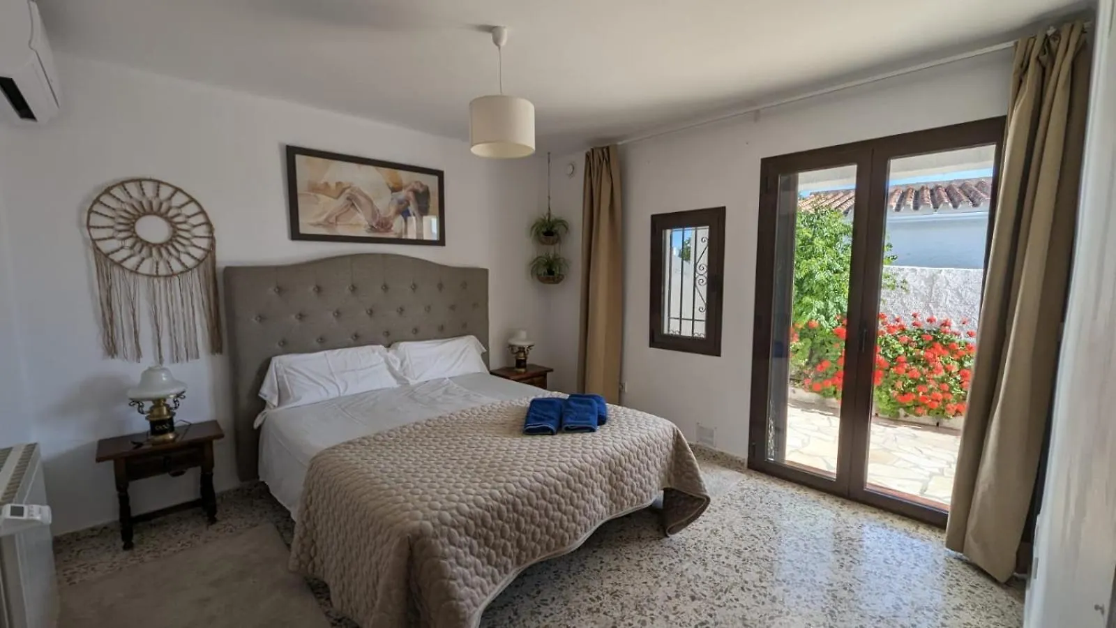 Villa Little Castle: Sea & Mountain Views in Nerja Spain